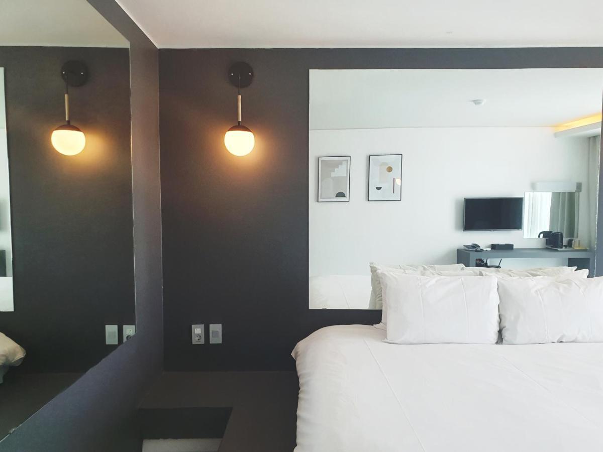 Pampas Hotel Jeju Buitenkant foto