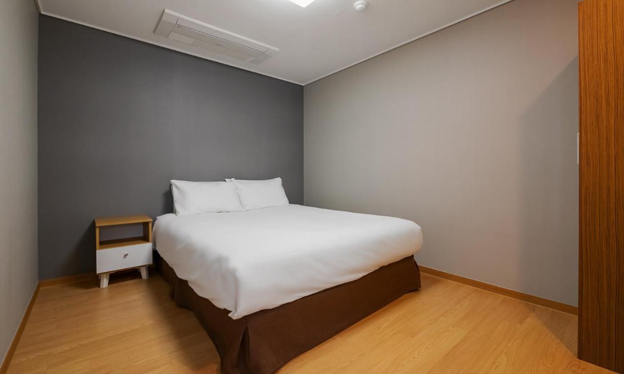 Pampas Hotel Jeju Buitenkant foto
