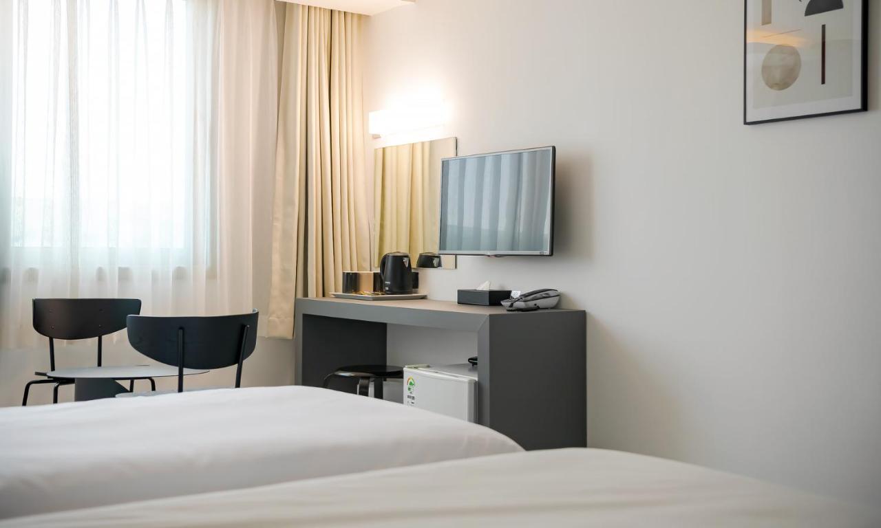 Pampas Hotel Jeju Buitenkant foto