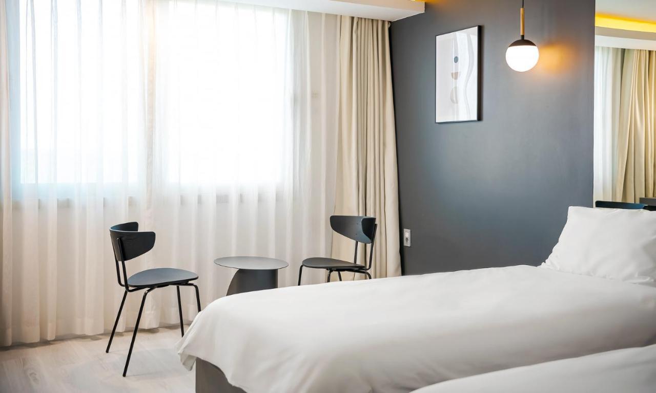 Pampas Hotel Jeju Buitenkant foto